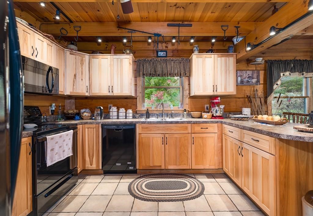 436 Teeter Road Whitesville, NY 14897 - Photo 4 of 44
