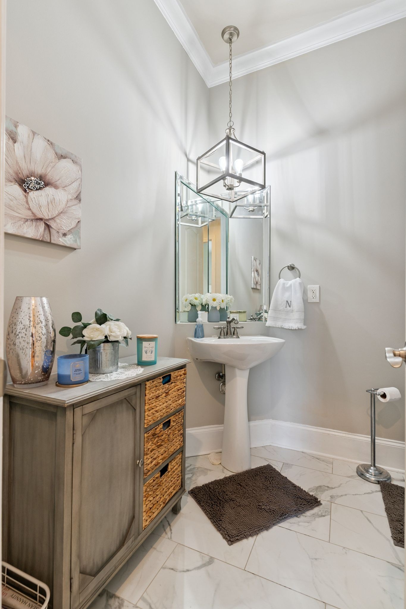 815 Stonebrook Drive Lebanon, TN 37087 - Photo 22 of 71 a bathroom with a sink a mirror and vanity