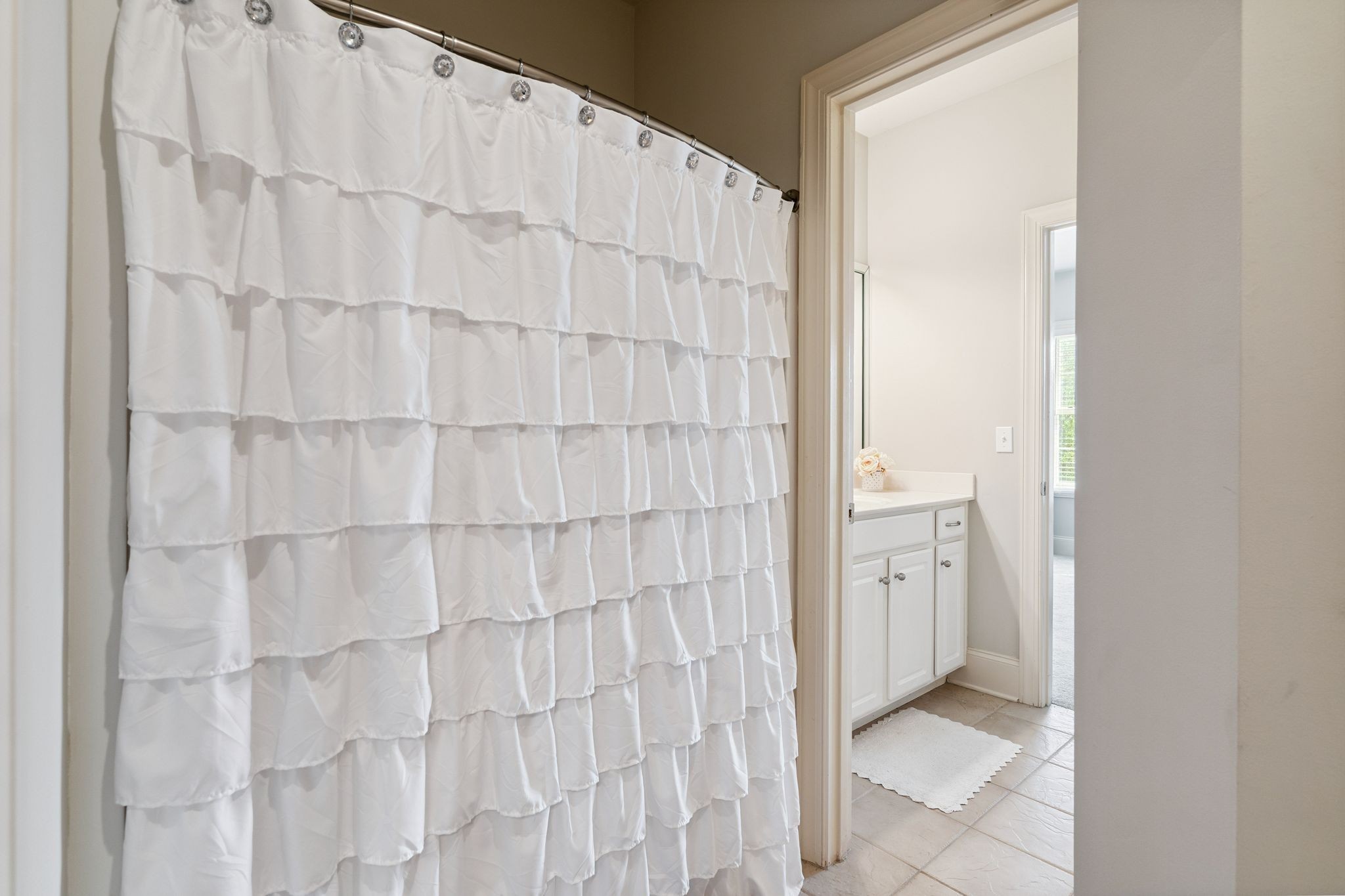 815 Stonebrook Drive Lebanon, TN 37087 - Photo 37 of 71 a bathroom with a shower and a sink