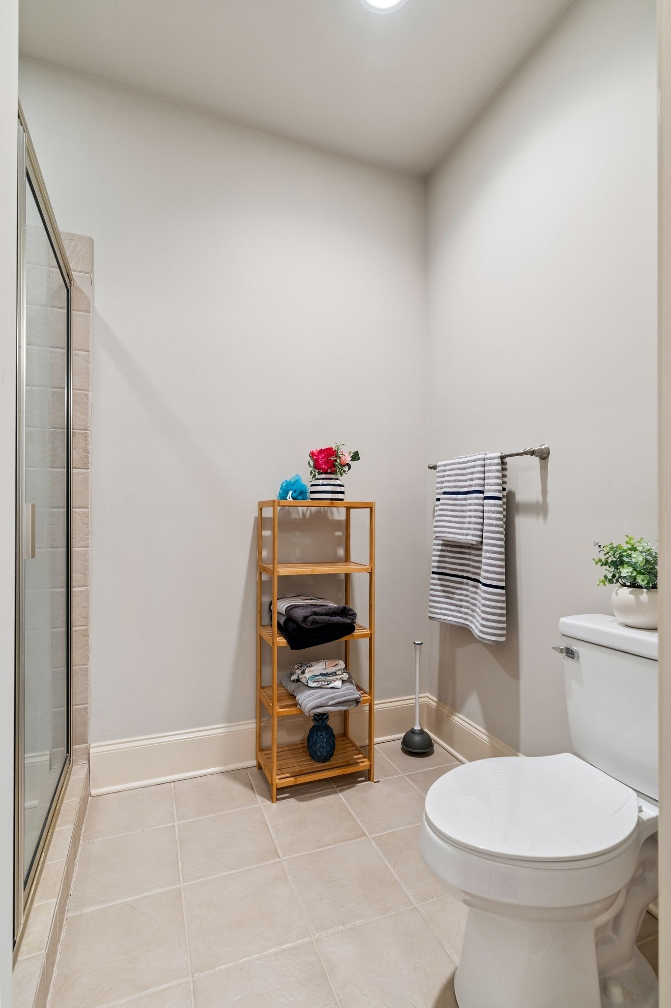 815 Stonebrook Drive Lebanon, TN 37087 - Photo 48 of 71 a bathroom with a toilet and a shower