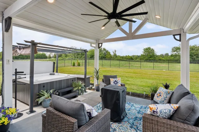 $919,900 | 815 Stonebrook Drive, Lebanon, TN 37087