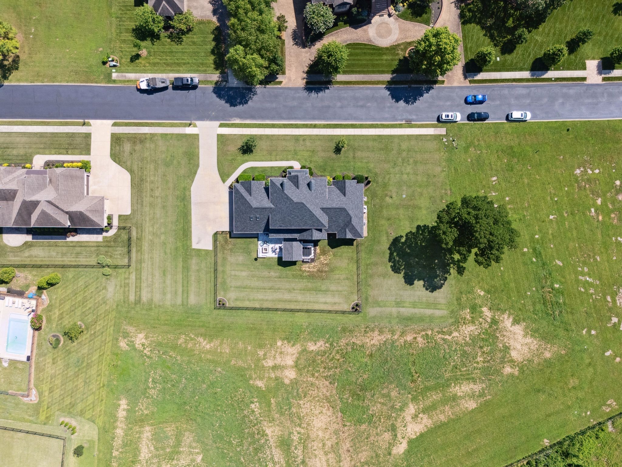 815 Stonebrook Drive Lebanon, TN 37087 - Photo 60 of 71 an aerial view of residential houses with outdoor space and a lake view