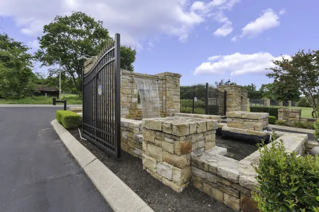 $919,900 | 815 Stonebrook Drive, Lebanon, TN 37087