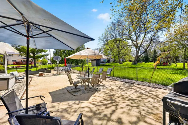 $519,900 | 1305 Lake Shore Drive, Beaver Dam, WI 53916