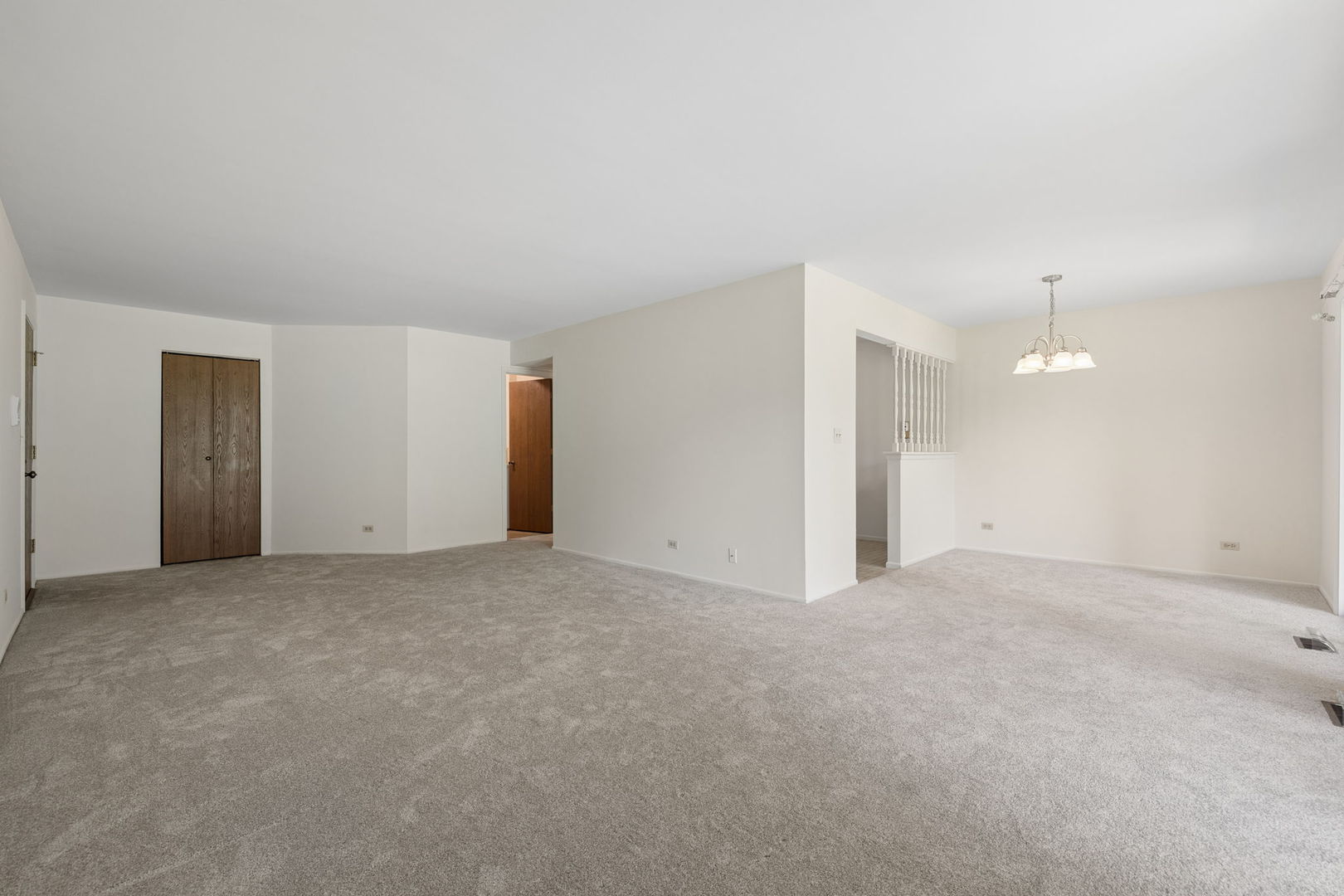 1575 Stonehill Court, Unit A Wheaton, IL 60189 - Photo 6 of 27