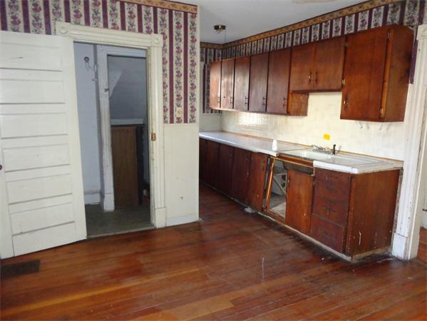 17 Daytona Street Springfield, MA 01108 - Photo 5 of 16 Gallery Image 5