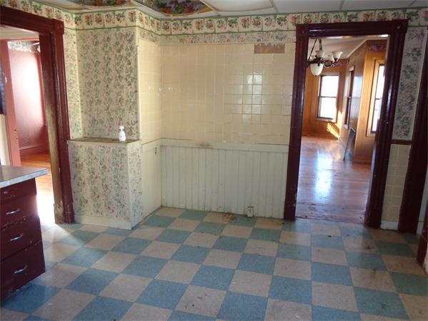 17 Daytona Street Springfield, MA 01108 - Photo 8 of 16 Gallery Image 8