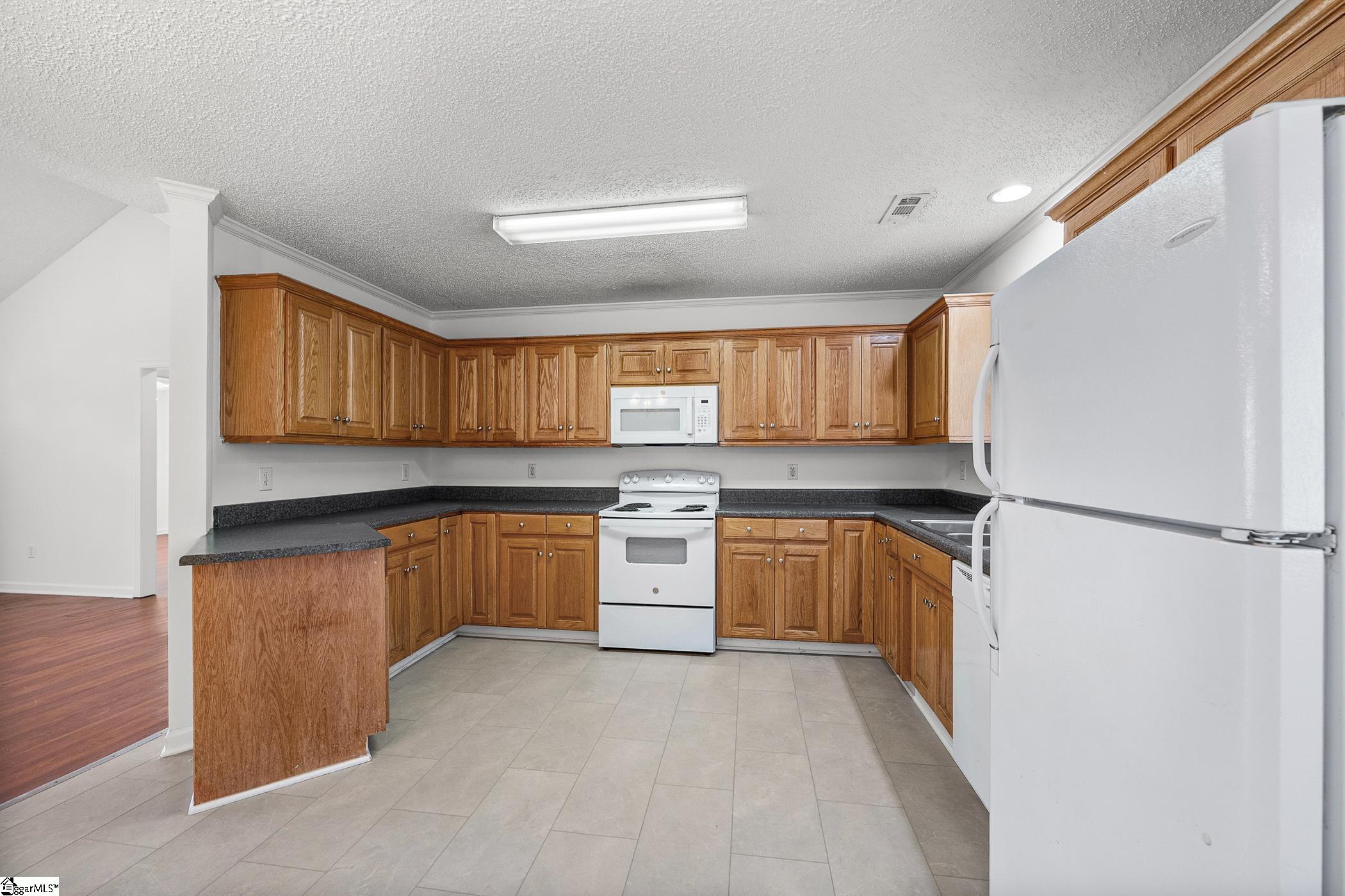 107 Cosmos Lane Greer, SC 29651 - Photo 8 of 36