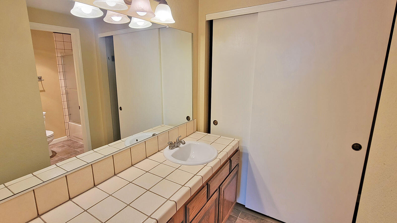 444 Ridgecrest Trail, Unit 119 Redding, CA 96003 - Photo 14 of 21 1-bath1