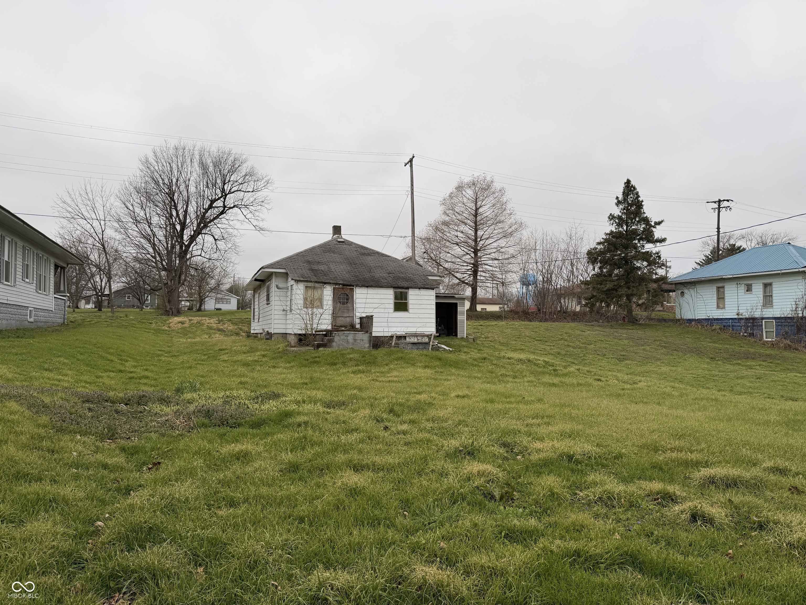1004 Washington Street Bicknell, IN 47512 - Photo 3 of 12