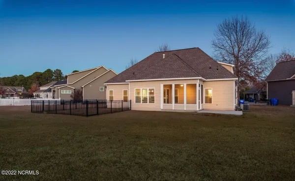 $2,300 | 2416 Bray Court, Winterville, NC 28590