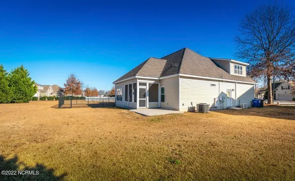 $2,300 | 2416 Bray Court, Winterville, NC 28590