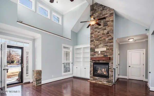 $2,300 | 2416 Bray Court, Winterville, NC 28590