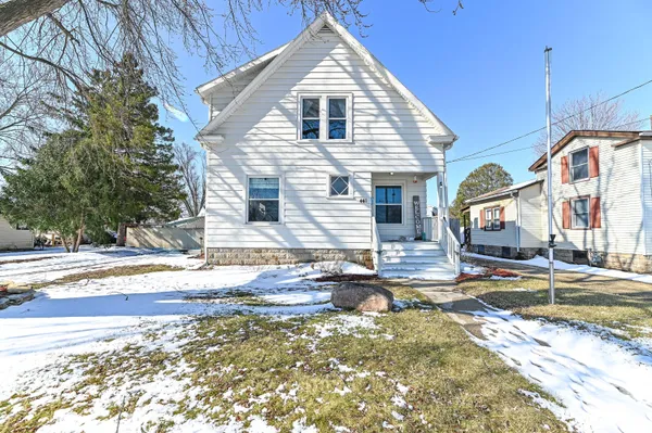$320,000 | 441 South Pine Street, Burlington, WI 53105