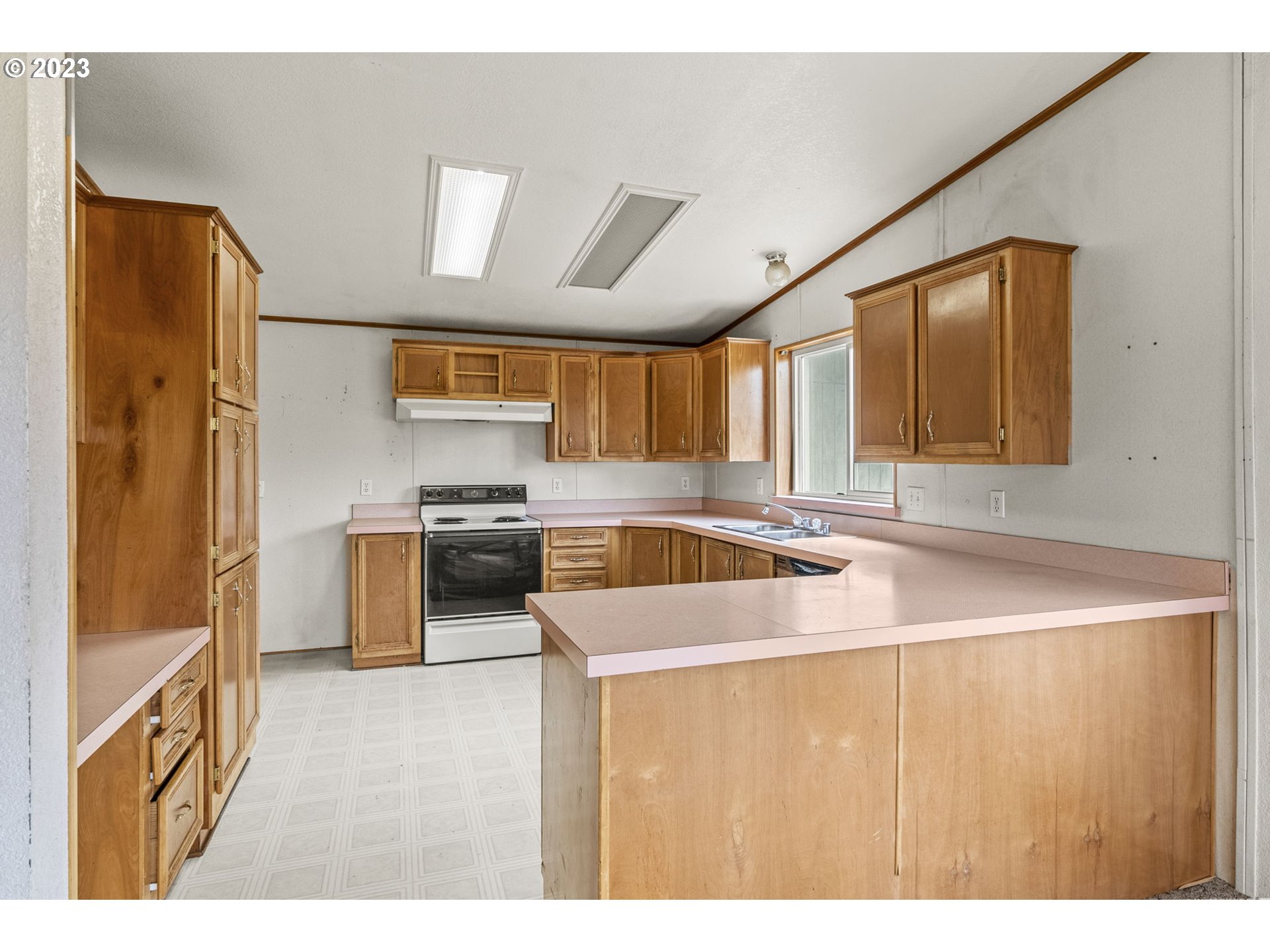 1431 Rose Valley Road Kelso, WA 98626 - Photo 11 of 24 Gallery Image 11