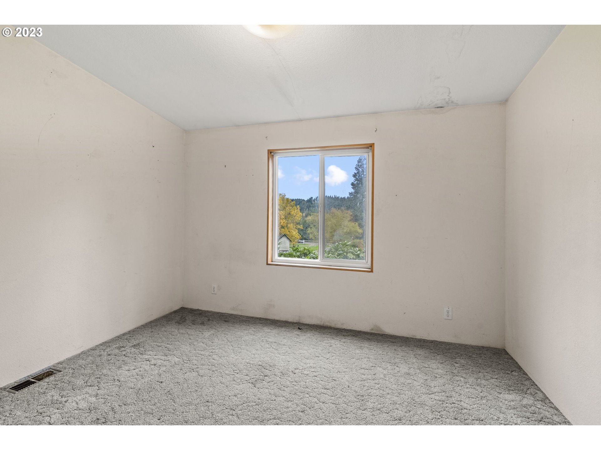 1431 Rose Valley Road Kelso, WA 98626 - Photo 19 of 24 Gallery Image 19