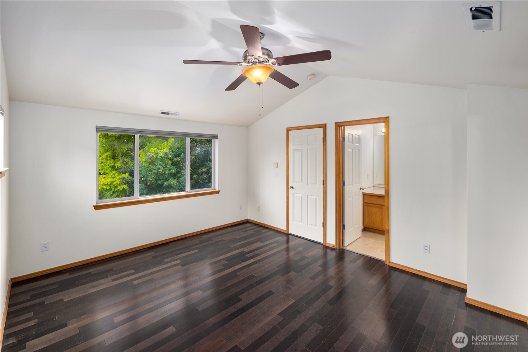 8823 Delridge Way Southwest, Unit B Seattle, WA 98106 - Photo 25 of 32