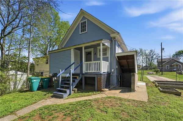 $195,900 | 3928 Fisher Street, Kansas City, KS 66103