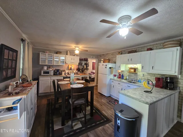 $225,000 | 1085 Lick Branch Road, Ewing, VA 24248