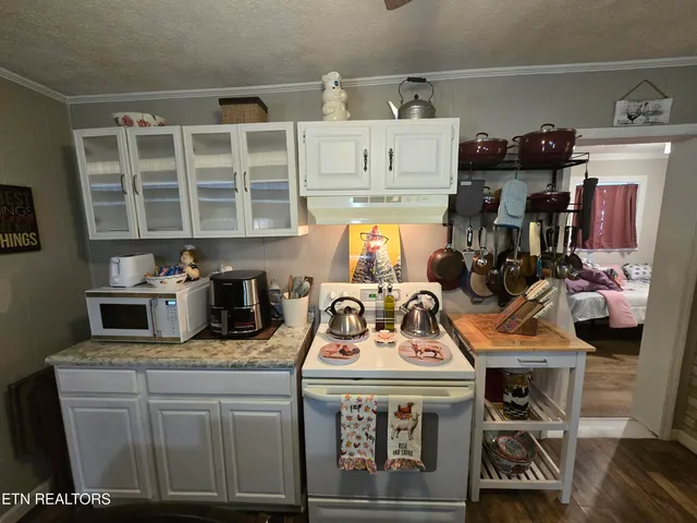 $225,000 | 1085 Lick Branch Road, Ewing, VA 24248