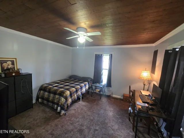 $225,000 | 1085 Lick Branch Road, Ewing, VA 24248