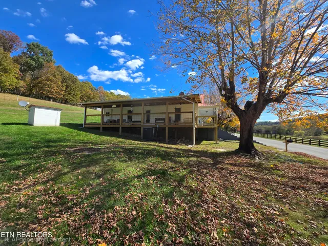 $225,000 | 1085 Lick Branch Road, Ewing, VA 24248
