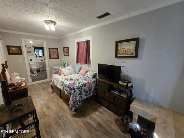 $225,000 | 1085 Lick Branch Road, Ewing, VA 24248