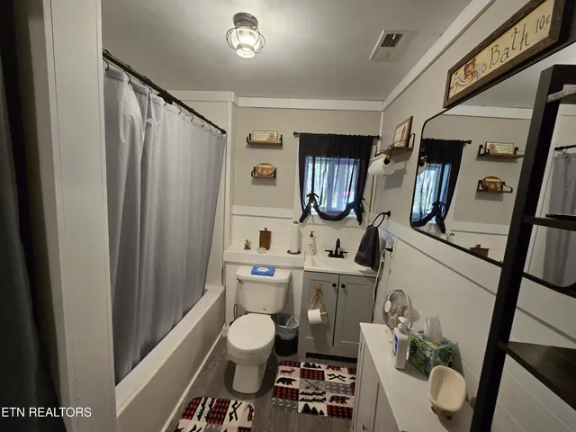 $225,000 | 1085 Lick Branch Road, Ewing, VA 24248