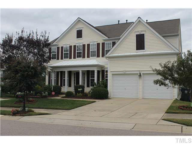 7601 Vista Del Rey Lane Raleigh, NC 27613 - Photo 4 of 24 More than meets the eye, for sure! 6 Bedroom, 4 Bath home in PREMIUM North Raleigh location! Popular swim community! Exterior Front