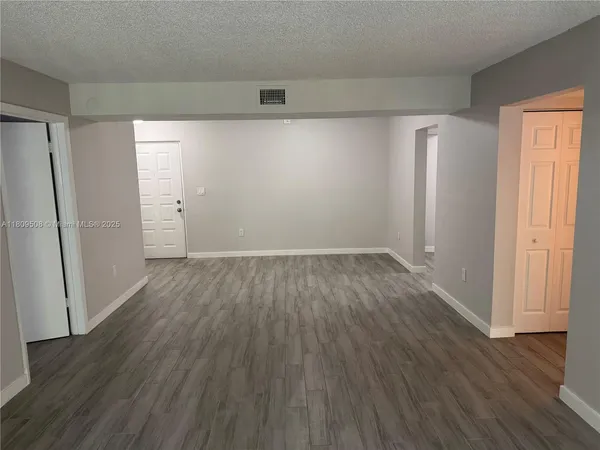 $2,800 | 721 North Pine Island Road, Unit 201, Plantation, FL 33324
