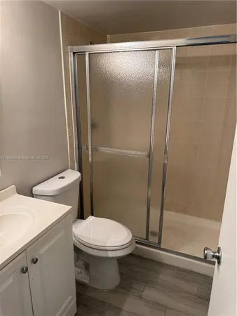 $2,800 | 721 North Pine Island Road, Unit 201, Plantation, FL 33324