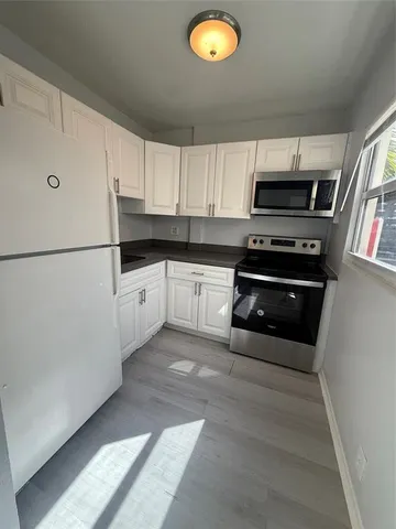 $1,700 | 1505 Southeast 2nd Court, Unit 2, Fort Lauderdale, FL 33301