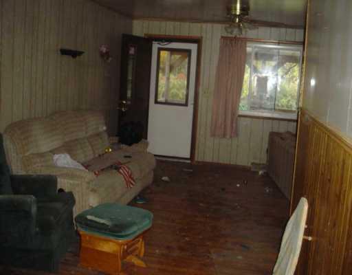 1072 Oak Grove Road Industry, PA 15052 - Photo 2 of 8 Living Room.