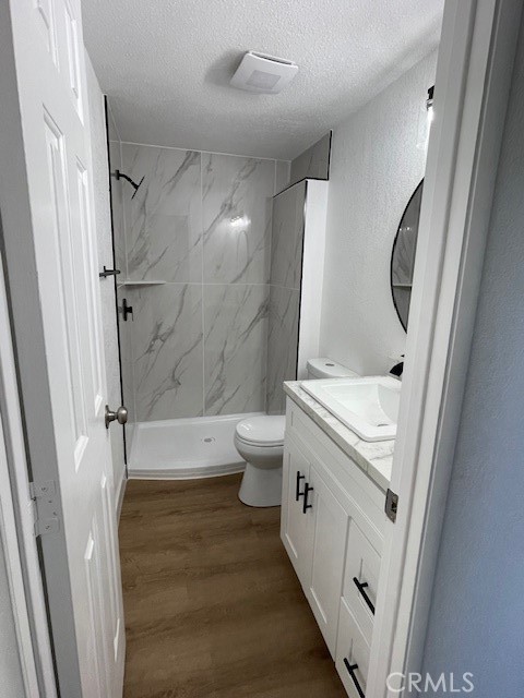 1011 Danbury Road Pinon Hills, CA 92372 - Photo 25 of 34 Bathroom#2