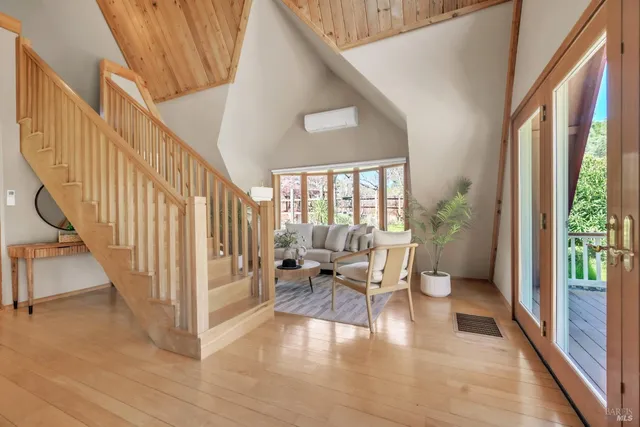 $374,900 | 1996 River View Road, Clearlake Oaks, CA 95423