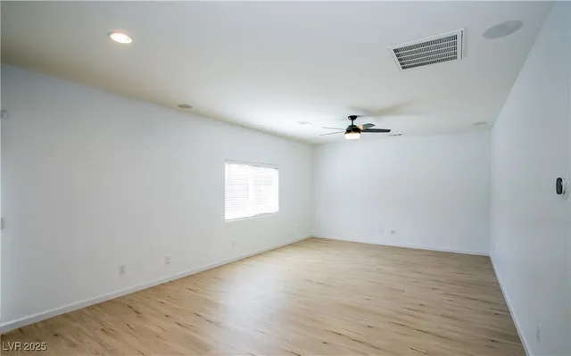 $2,245 | 7927 Bartlett Peak Street, Las Vegas, NV 89166