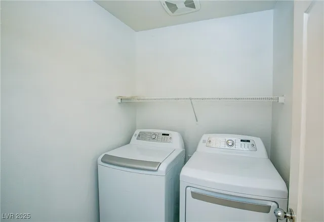 $2,245 | 7927 Bartlett Peak Street, Las Vegas, NV 89166