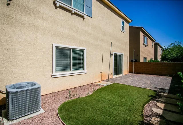 $2,245 | 7927 Bartlett Peak Street, Las Vegas, NV 89166