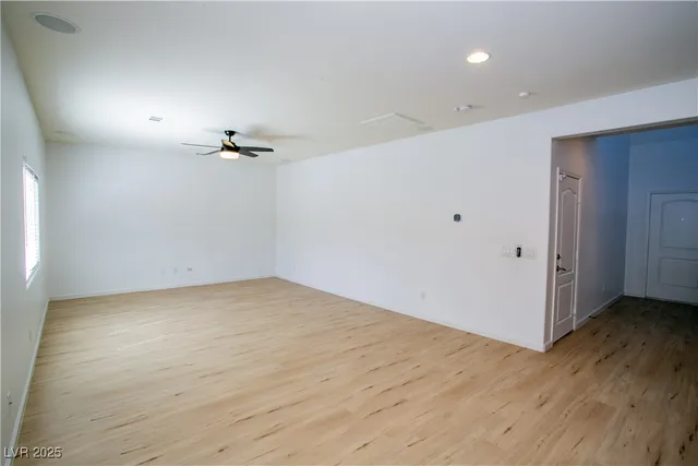 $2,245 | 7927 Bartlett Peak Street, Las Vegas, NV 89166