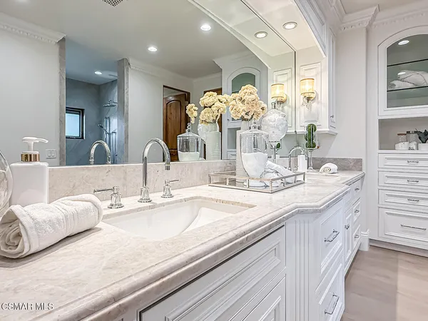 $3,235,000 | 25877 Shady Oak Lane, Valencia, CA 91381