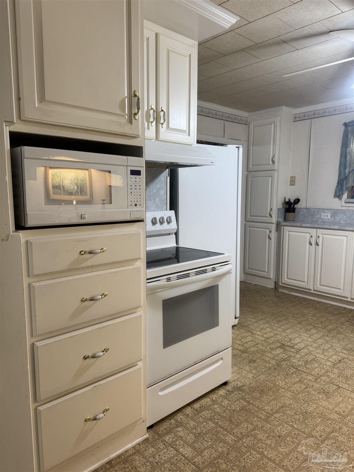 7880 Gregg Road Pensacola, FL 32514 - Photo 9 of 17 Gallery Image 9
