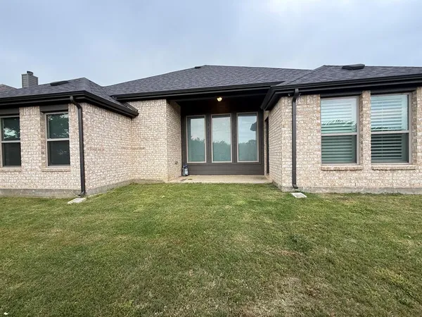 $2,420 | 541 Molly Lane, Keene, TX 76059