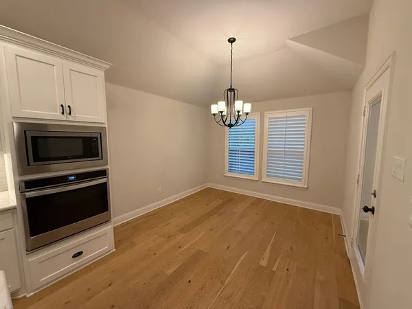 $2,420 | 541 Molly Lane, Keene, TX 76059