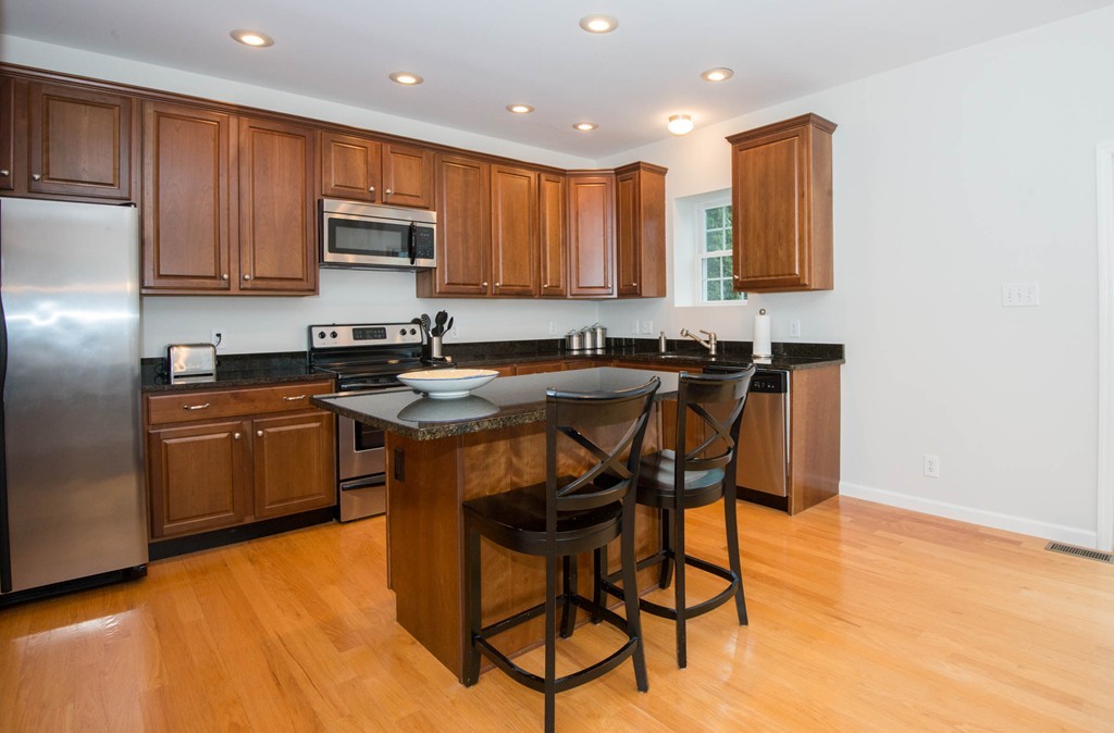 8 Milton Ridge Road, Unit 8 Lynn, MA 01902 - Photo 2 of 30 Gallery Image 2