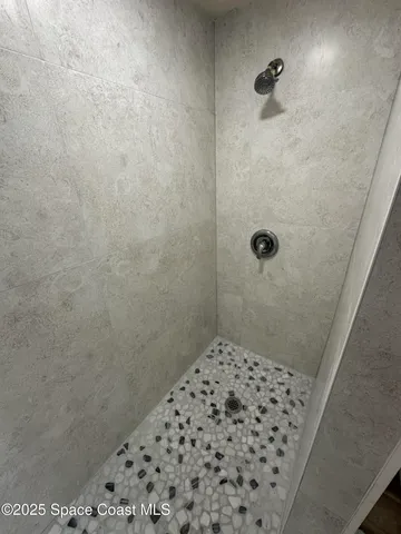 $1,800 | 565 Jackson Avenue, Satellite Beach, FL 32937