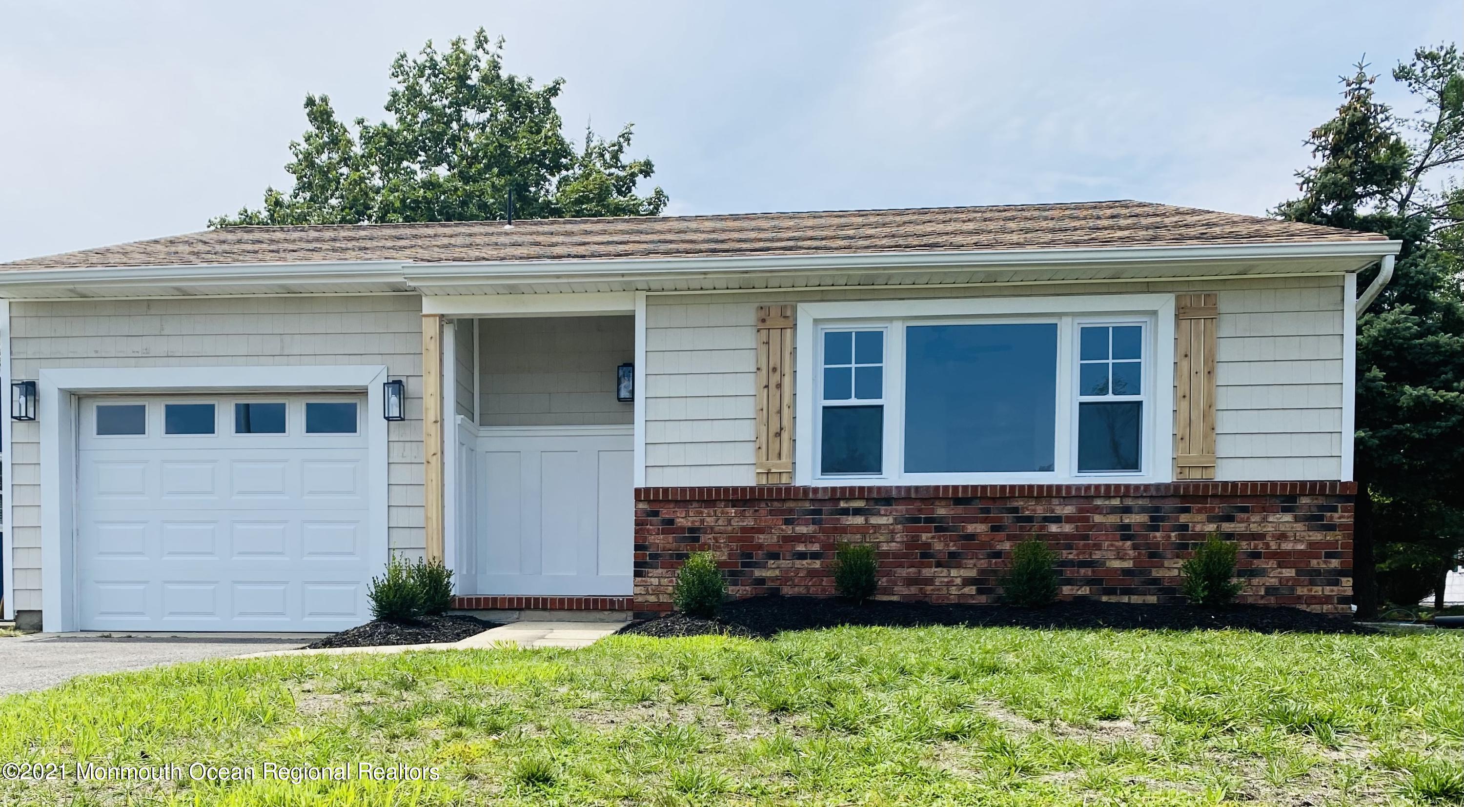 26 Langley Road Toms River, NJ 08757 - Photo 1 of 10 IMG_1148