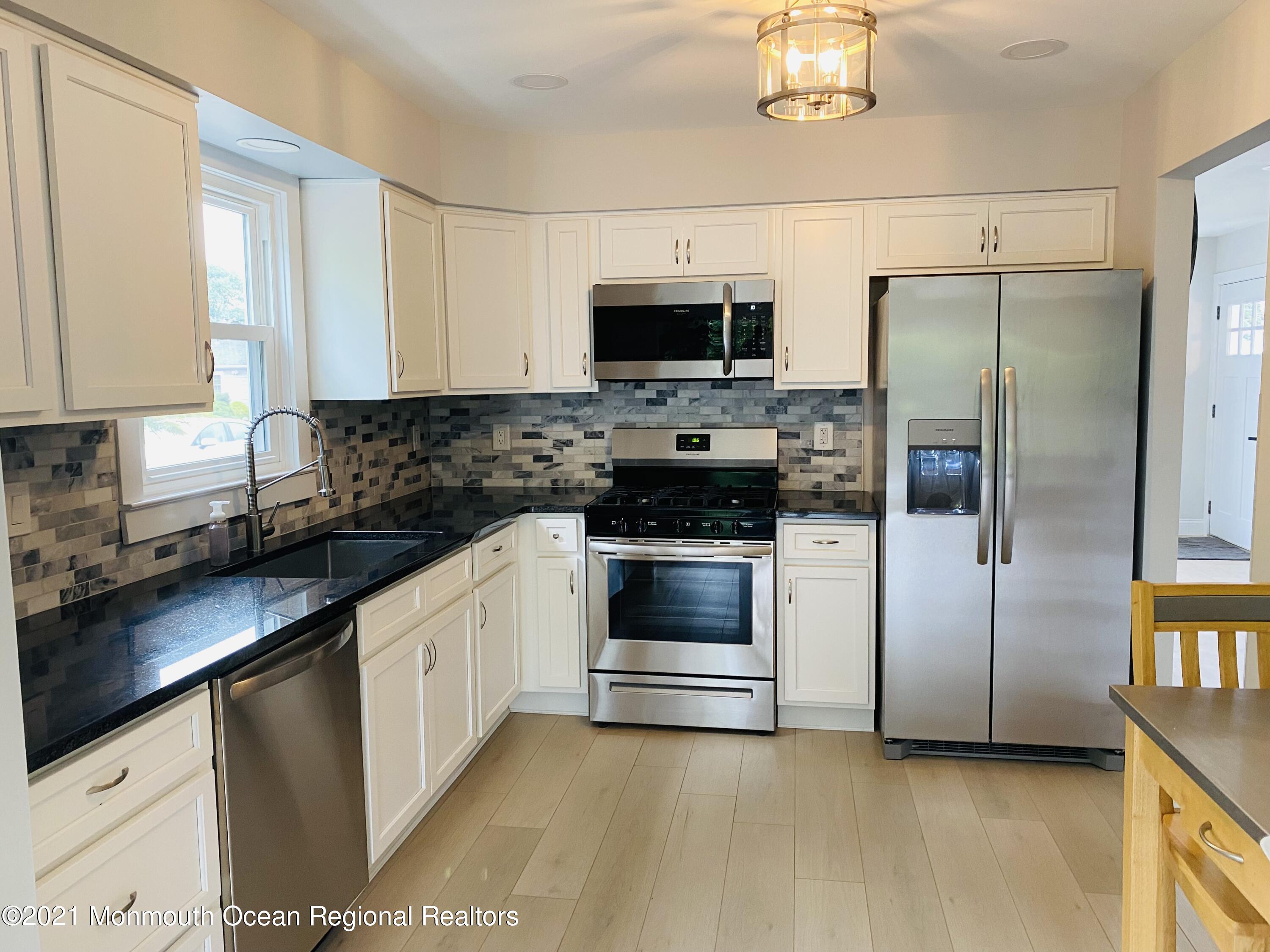 26 Langley Road Toms River, NJ 08757 - Photo 5 of 10 IMG_1159