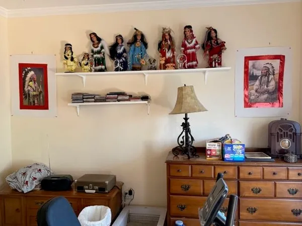 a view of a workspace with furniture