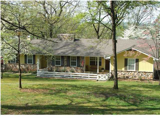 3737 Queens Road Chattanooga, TN 37416 - Photo 1 of 25 Primary Photo