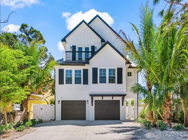 $3,650,000 | 204 Coolidge Drive, Sarasota, FL 34236